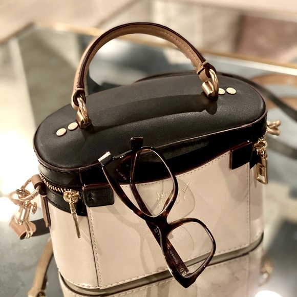 Coach Bucket Bag - Picture 2 of 4